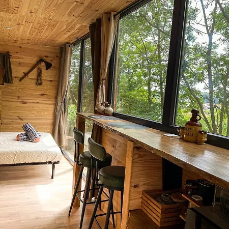 Domek alpejski Insolite Le Coin Du Bucheron Monts-sur-Guesnes