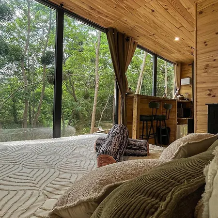 Insolite Le Coin Du Bucheron * Monts-sur-Guesnes