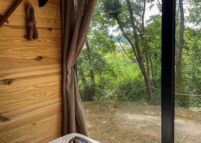 Insolite Le Coin Du Bucheron Chalet